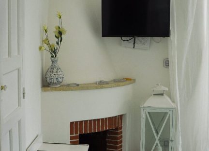 caprisiachotels-villa-calipso-camera-nadia-caminetto-92116_664x675